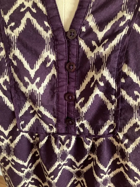 St. John's Bay Purple and Cream Ikat Split-Neck Sleeveless Top - Picture 5 of 9